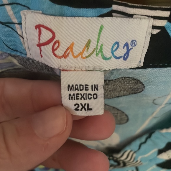 2XL peaches scrub top - Picture 2 of 3